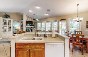 Suwannee House
